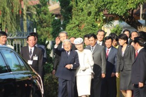 NHẬT HOÀNG VÀ HOÀNG HẬU THĂM NHÀ LƯU NIỆM PHAN BỘI CHÂU